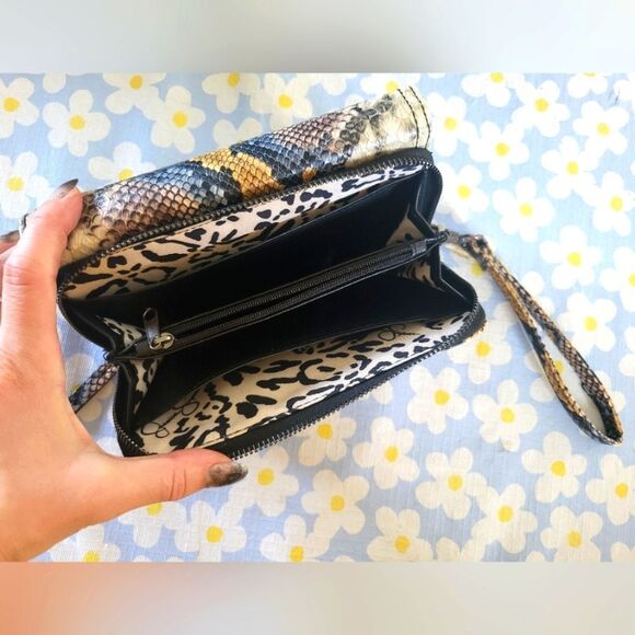 Jessica Simpson Faux Snakeskin Wallet - Picture 2 of 5
